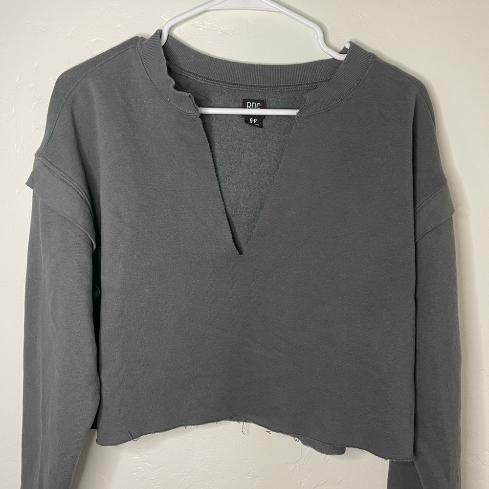 BDG Cropped Sweatshirt